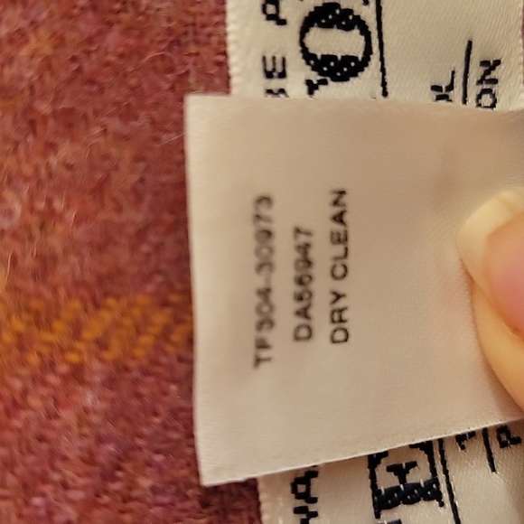 Stylish plaid wool shacket - Picture 6 of 6